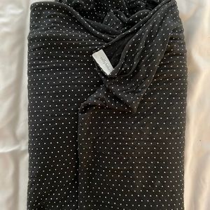 Solly Baby Swiss dot wrap